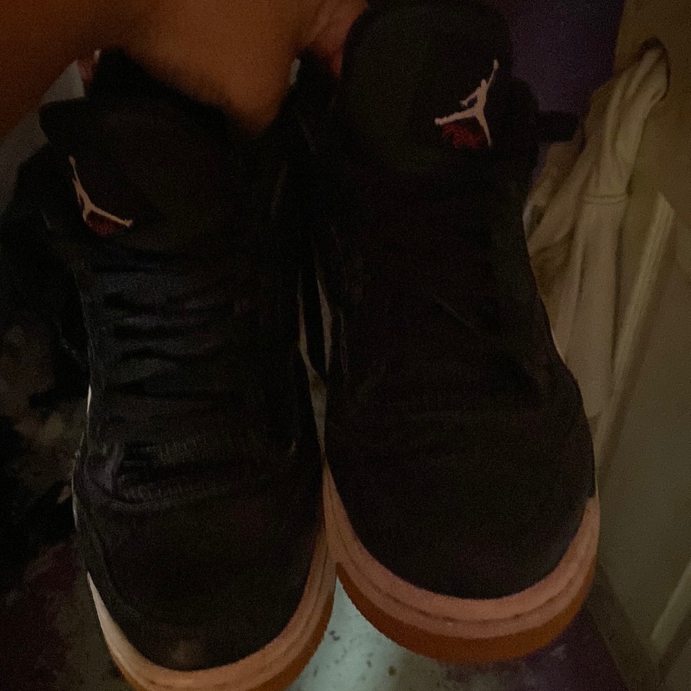 Jordan 4s